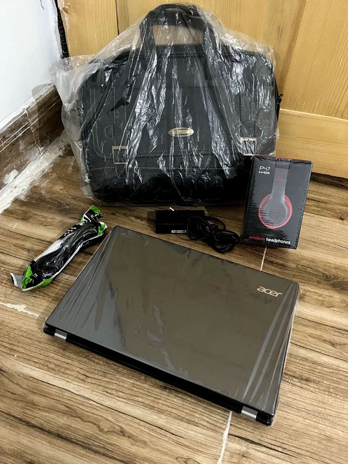 لبتاپ acer بزرگ نو داخل پلاستیک گرافیکدار،کیف|رایانه همراه|سیرجان, |دیوار