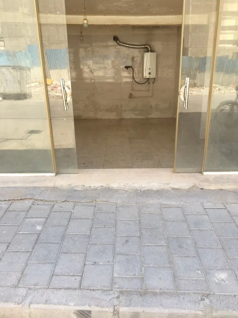اجاره مغازه ۲۸ متری در دولتخواه جنوبی|اجارهٔ مغازه و غرفه|تهران, دولتخواه جنوبی|دیوار