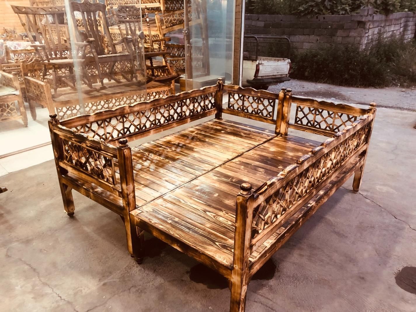 تولید تخت و مبلمان سنتی چو بی|مبلمان خانگی و میز عسلی|آمل, |دیوار