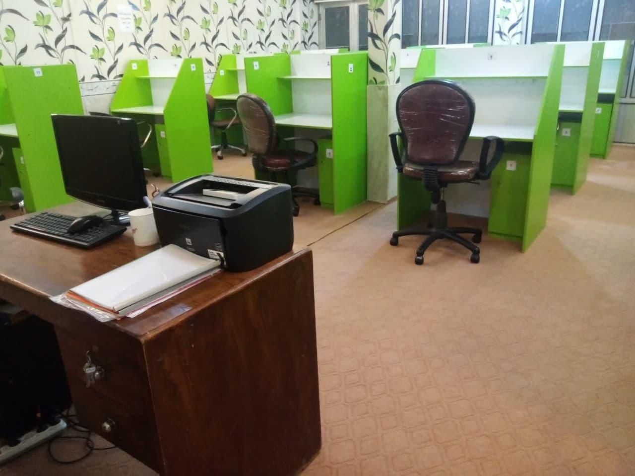 سالن مطالعه الف قم|اجارهٔ کوتاهمدت دفتر کار و فضای آموزشی|قم, شاه احمد قاسم|دیوار