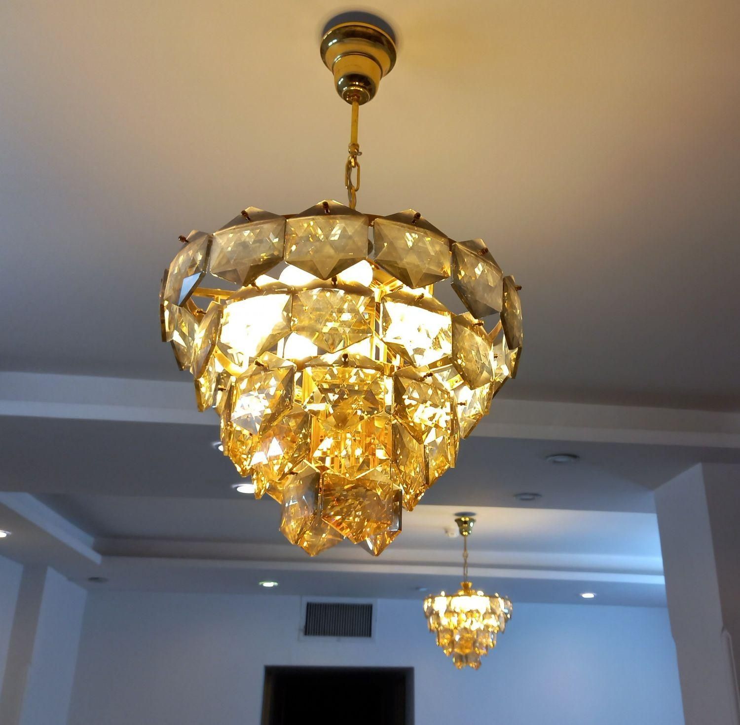 2 عدد لوستر کریستالی چند حلقه|لوستر و چراغ آویز|ساوه, |دیوار