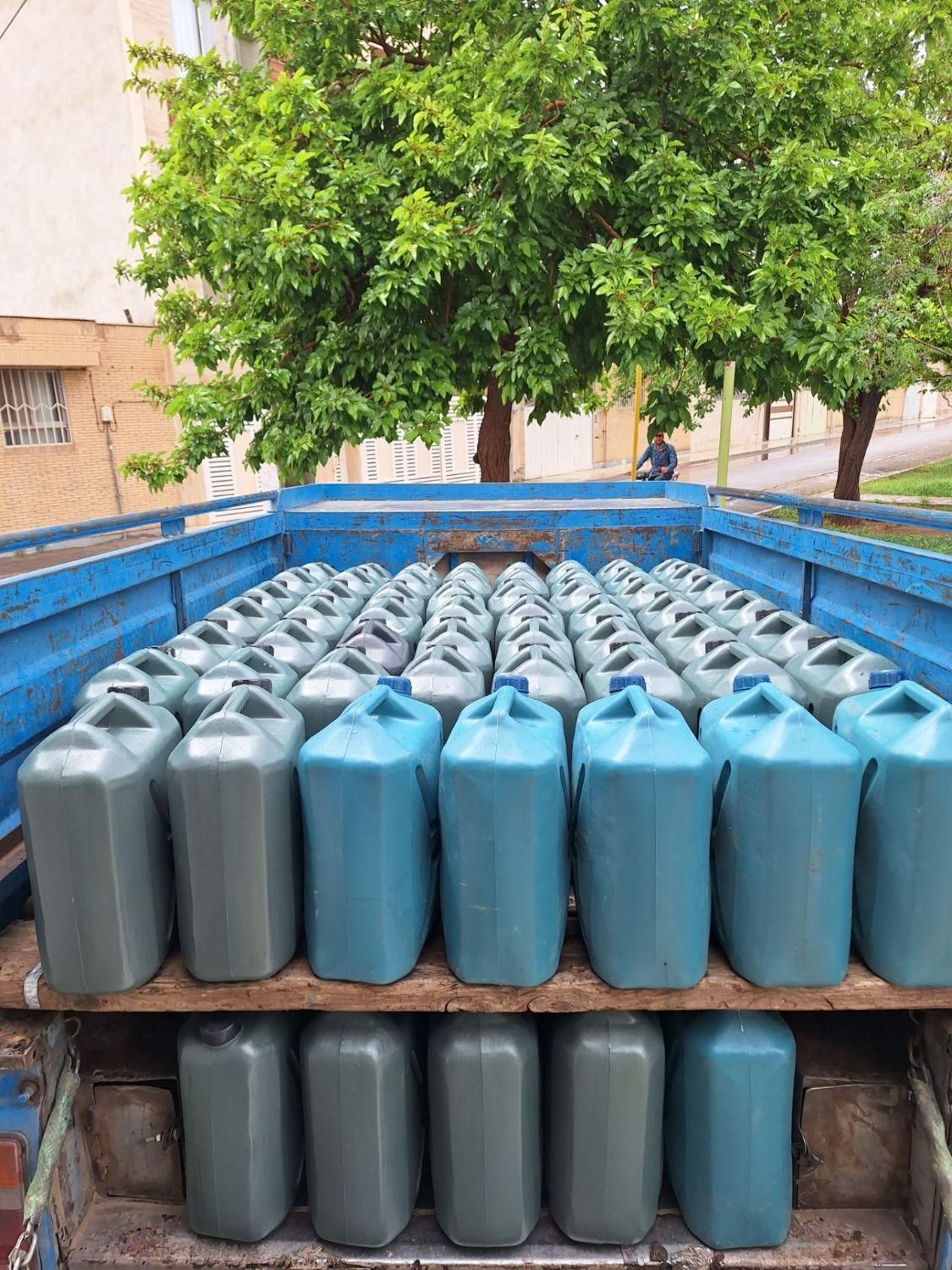 تحویل رایگان انواع شیره خرما قند ۵۷و۷۵اصفهان وحومه|عمدهفروشی|شهرضا, |دیوار