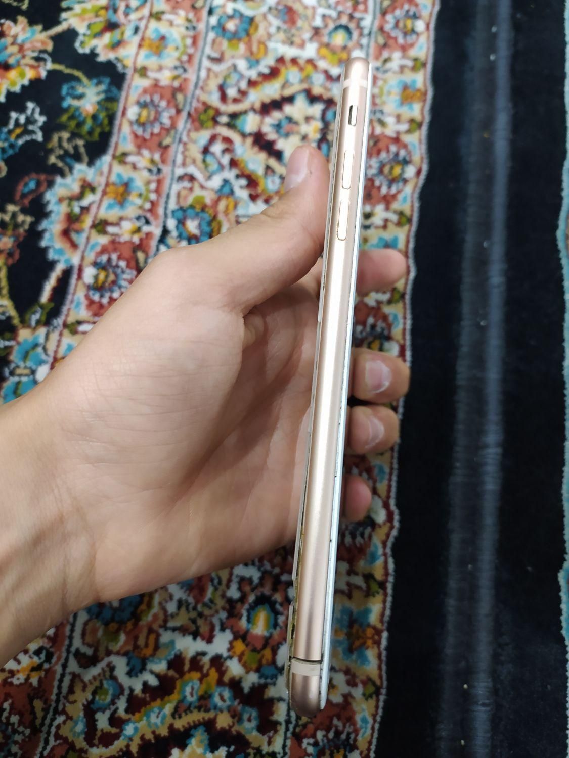 اپل iPhone 8 Plus با حافظهٔ ۱۲۸ گیگابایت|موبایل|کرمانشاه, |دیوار