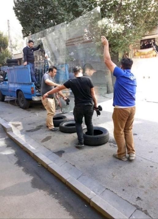 شیشه بری سیار و آیینه پرده توری|خدمات پیشه و مهارت|ارومیه, |دیوار