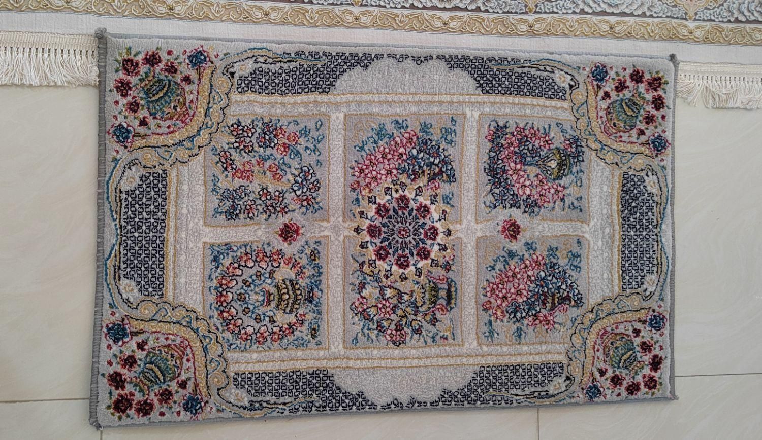 کناره فرش یا پادری|فرش|شیراز, جوادیه|دیوار