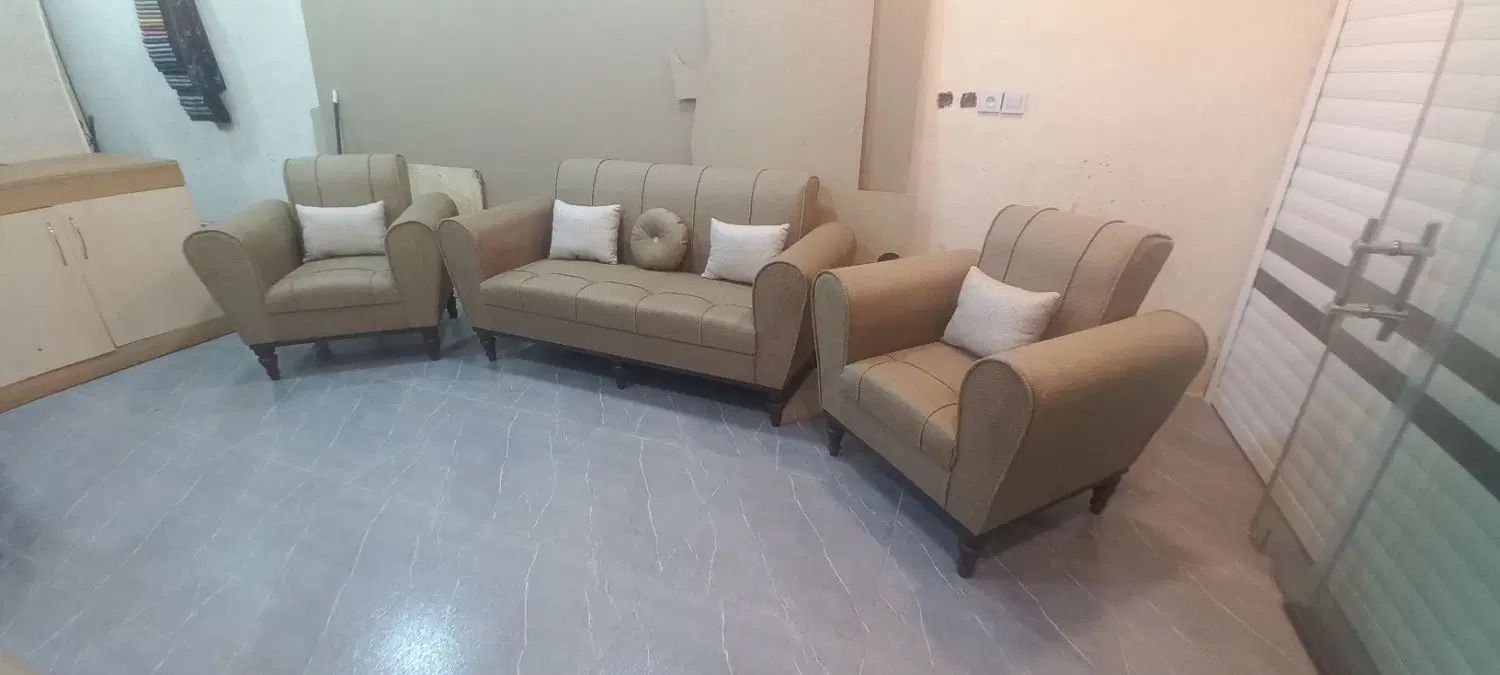 مبل هفت نفره|مبلمان خانگی و میز عسلی|رشت, سیا اسطلخ|دیوار