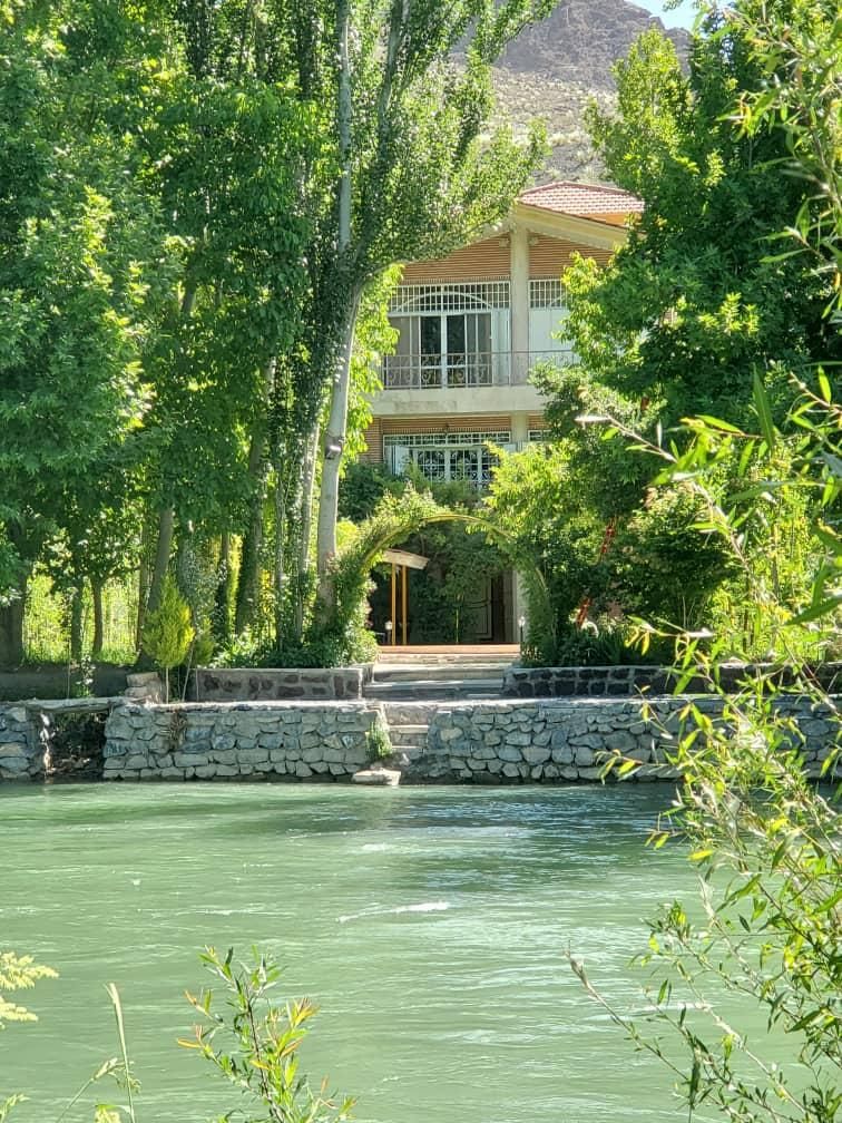 اجاره روزانه باغ ویلا کنار آب باغبهادران|اجارهٔ کوتاه‌مدت ویلا و باغ|اصفهان, جلفا|دیوار