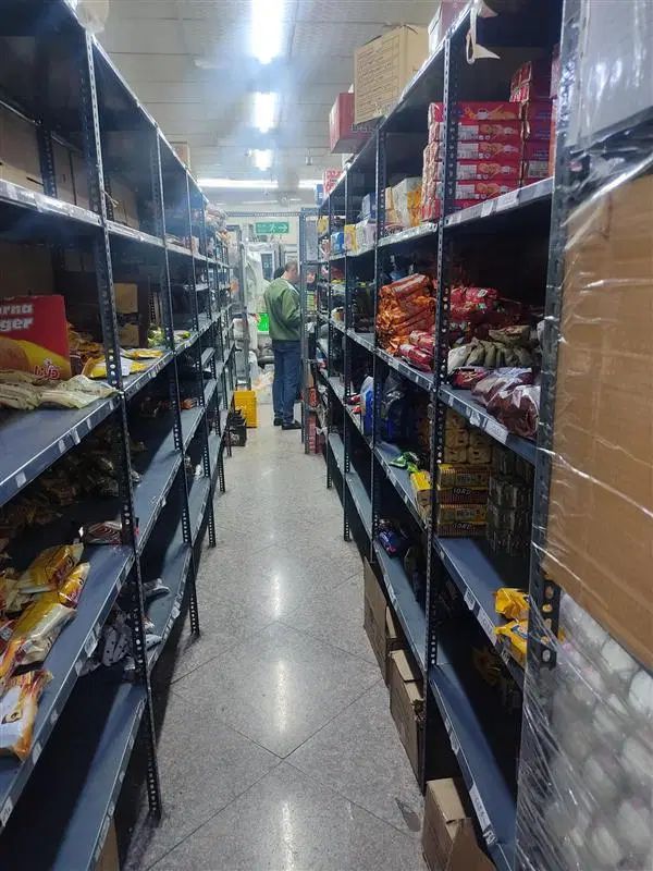استخدام در فروشگاه زنجیره ای موادغذایی ملکشهر|استخدام خدمات فروشگاه و رستوران|اصفهان, ملک‌شهر|دیوار
