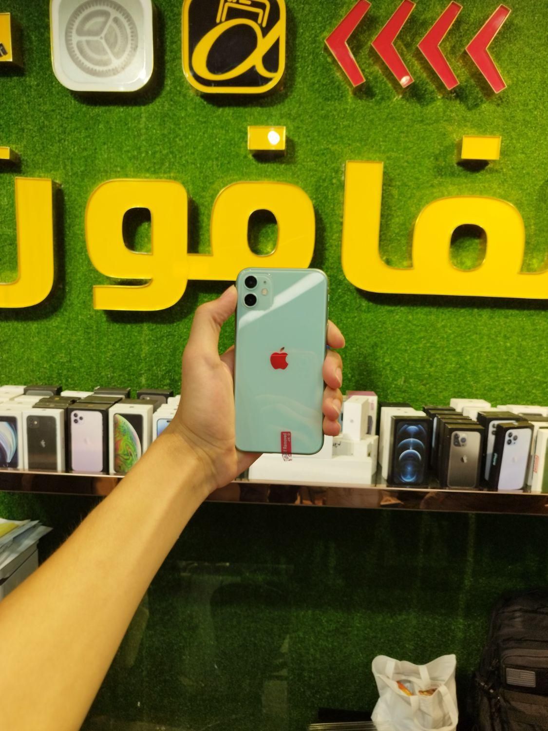 اپل iPhone 11 ۱۲۸ گیگابایت|موبایل|تهران, اقدسیه|دیوار