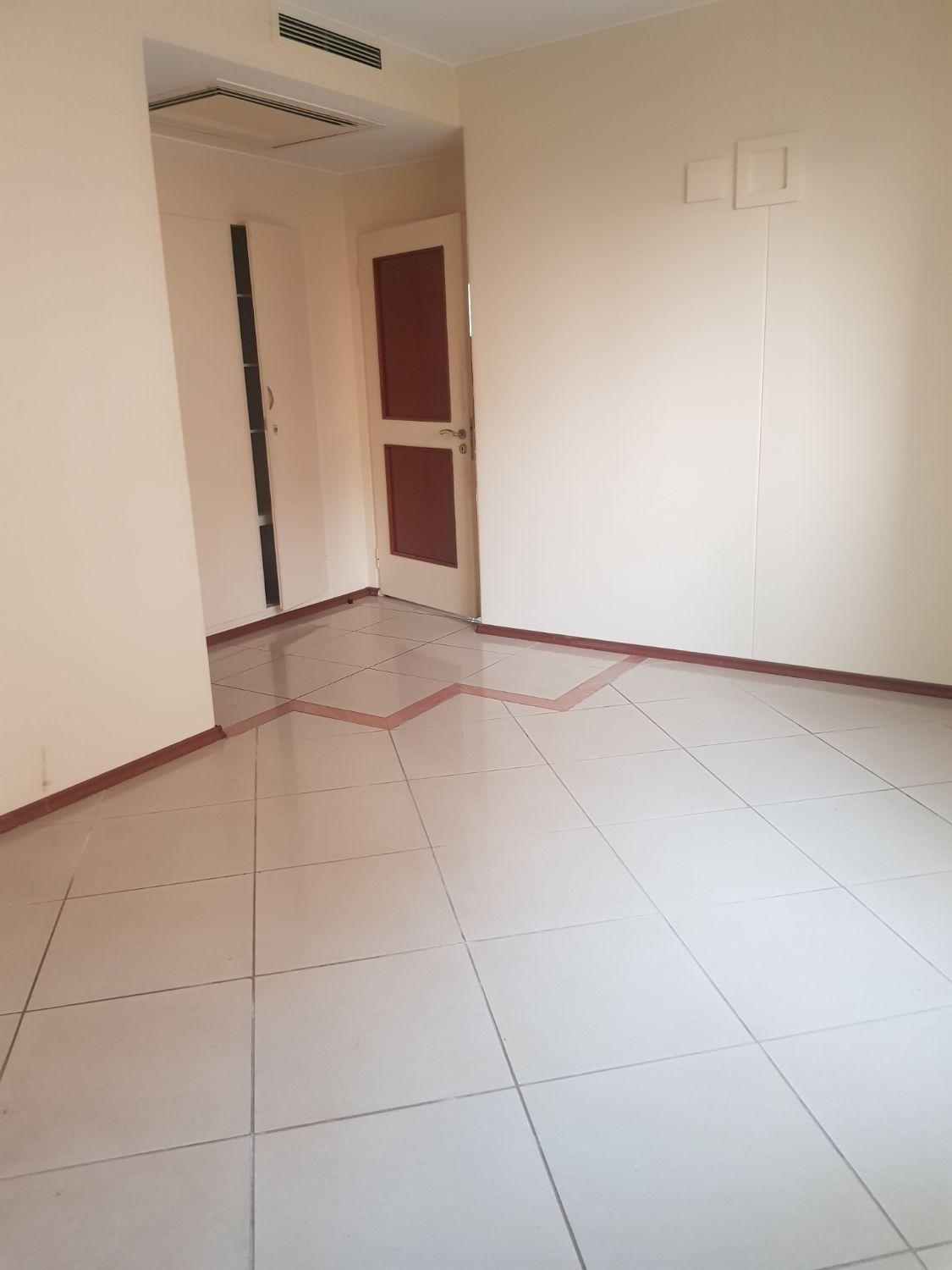 قیطریه مجتمع سبحان۱۷۵ متر ۳ خواب(دفتر مرکزی سبحان)