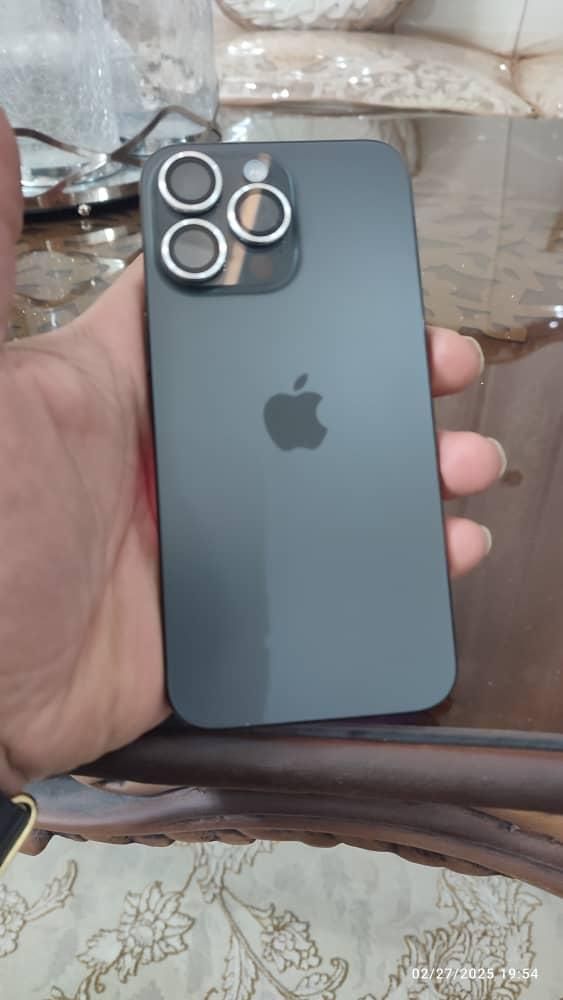 اپل iPhone 15 Pro Max با حافظهٔ ۲۵۶ گیگابایت|موبایل|اصفهان, فرح آباد|دیوار