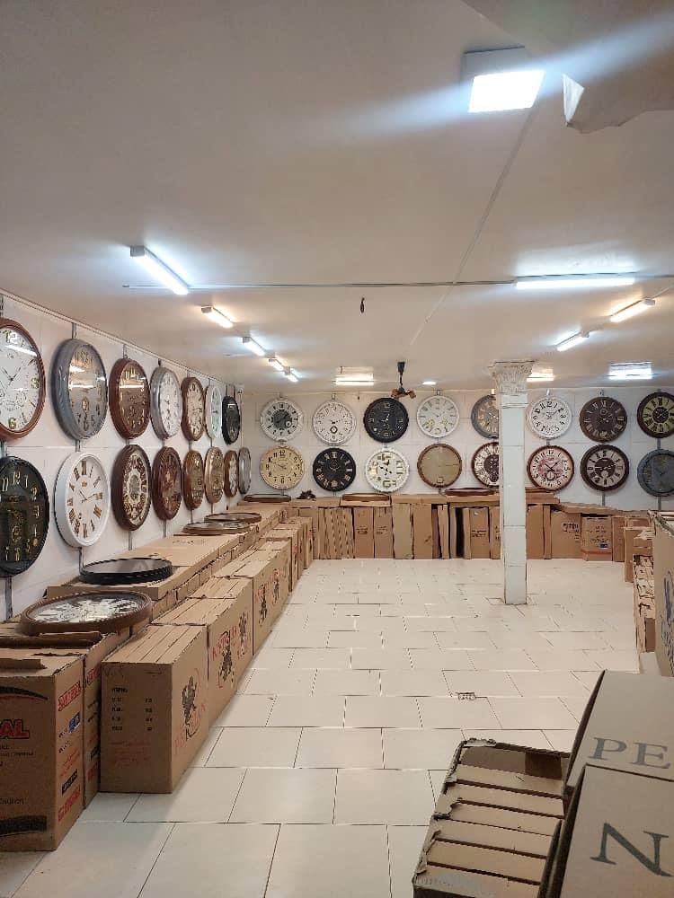 سه طبقه مدل دیواری ساعت رو میزی پل چمران ایستاده|ساعت دیواری و تزئینی|اصفهان, پوریای ولی|دیوار