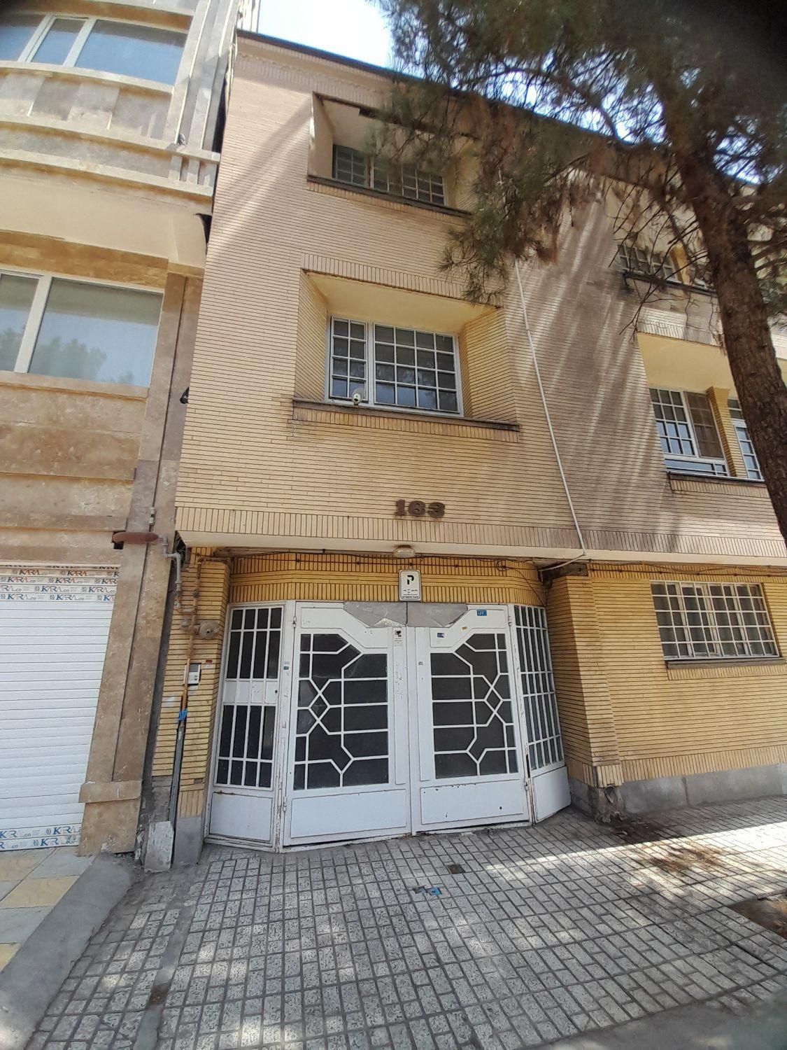 اجاره اداری ۱۱۰ متری در خیابان عطار ۱۰|اجارهٔ دفتر کار، اتاق اداری، مطب|نیشابور, شریعتی|دیوار