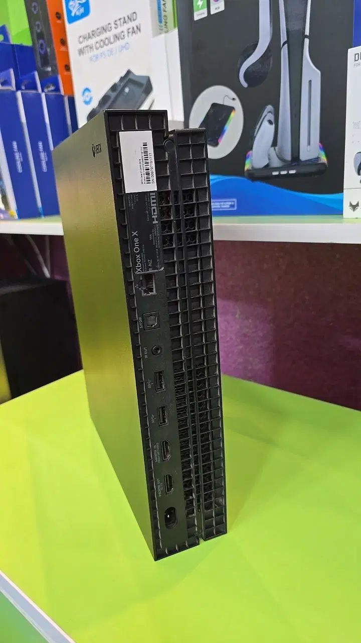 Xbox one x ایکس باکس وان ایکس|کنسول، بازی ویدئویی و آنلاین|رشت, حاجی آباد|دیوار