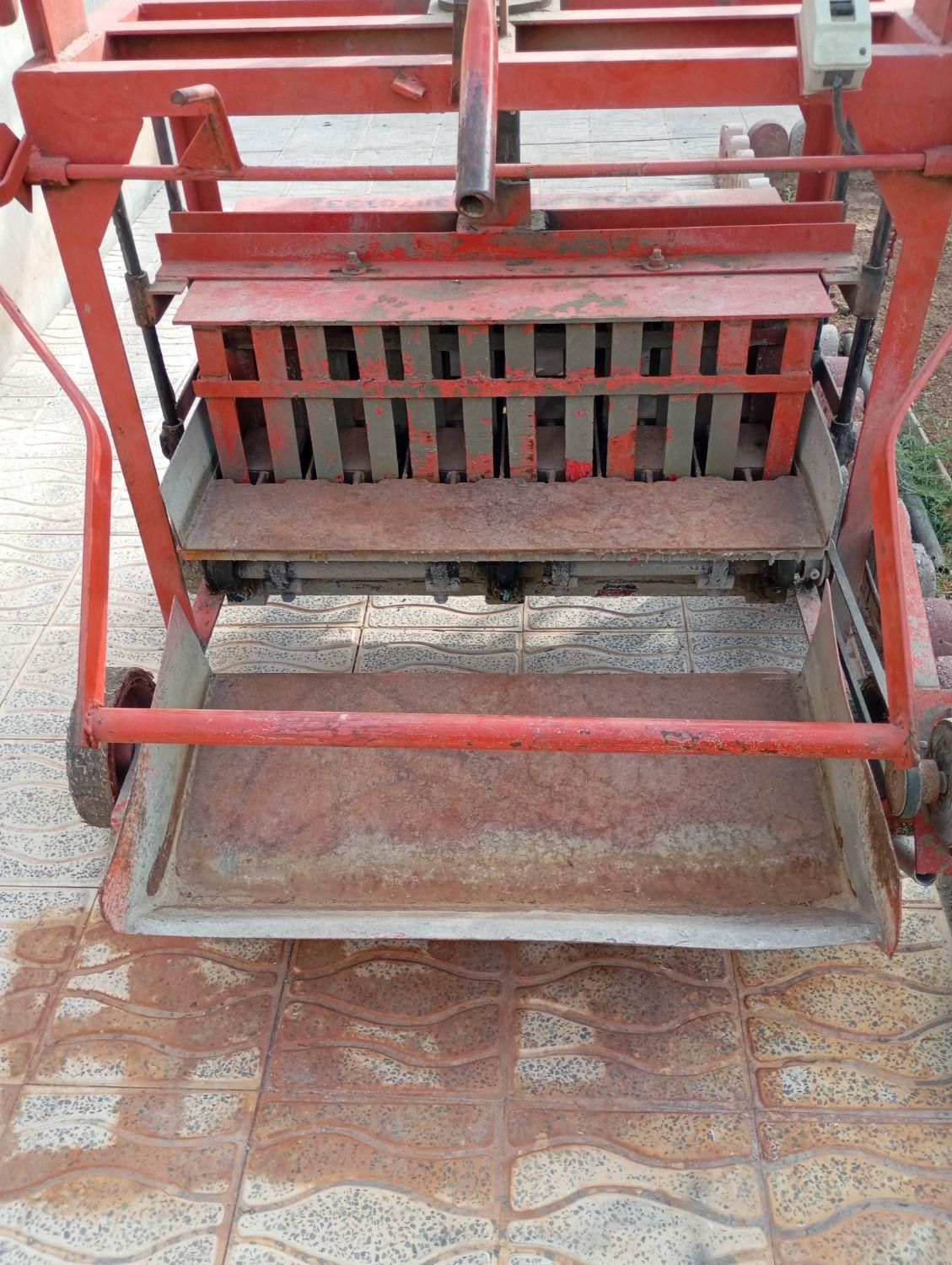 دستگاه بلوک لیکا  زنی خلاطه انواع دستگاه در عکس|ماشین‌آلات صنعتی|کرمان, |دیوار