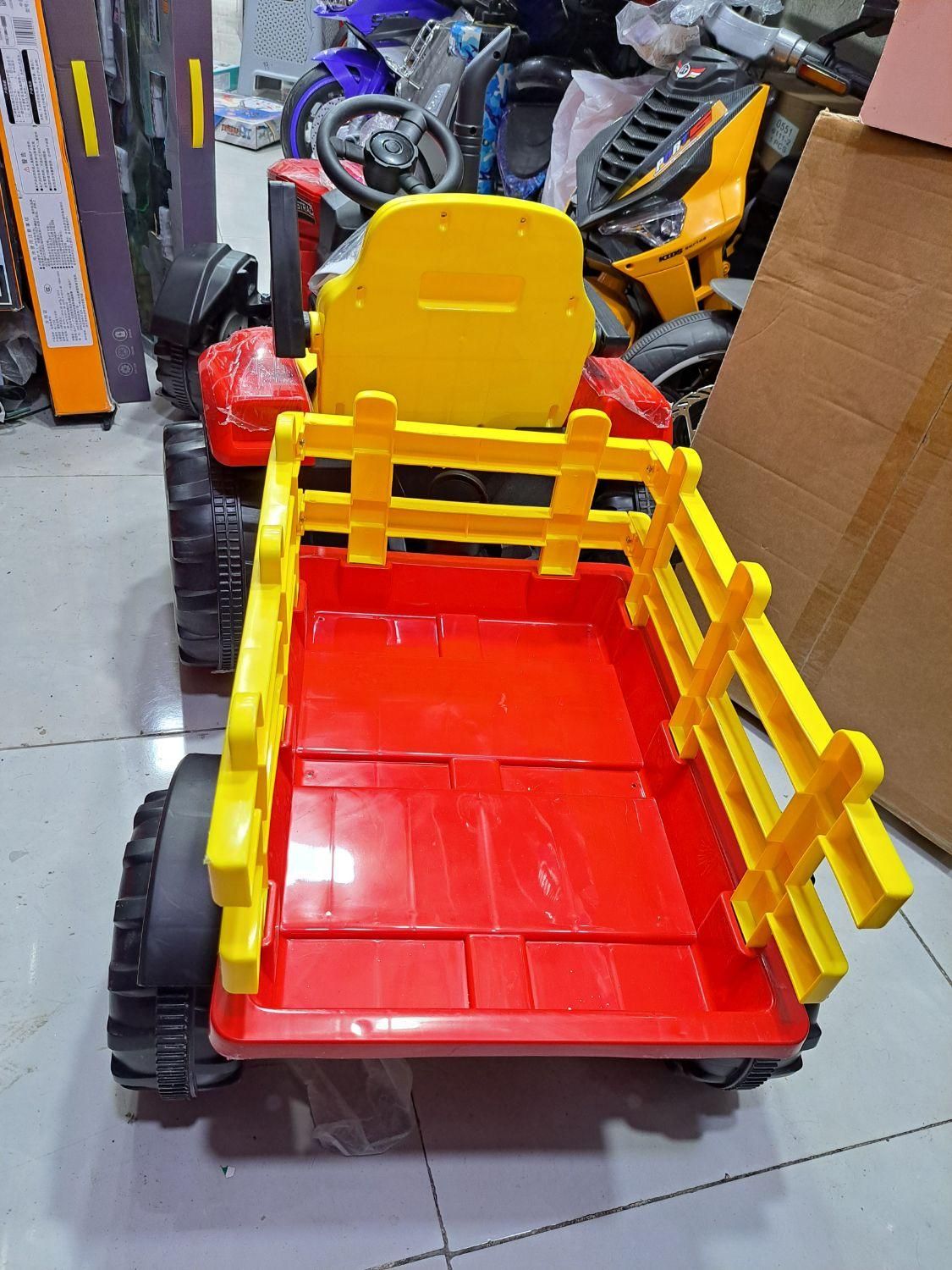 تراکتور شارژی مدل جدید|اسباب‌‌بازی|زاهدان, |دیوار