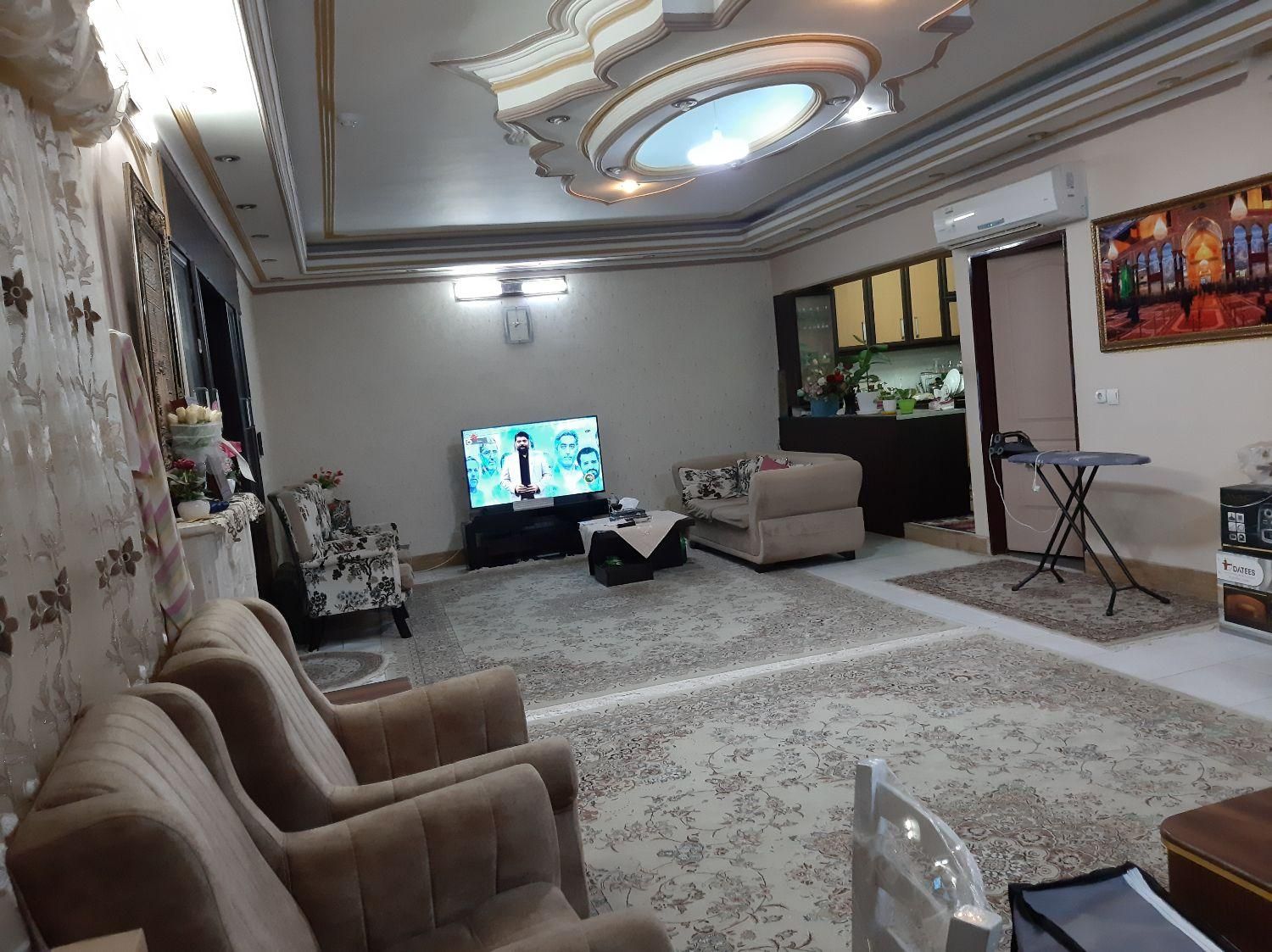 فروش آپارتمان ۱۳۶ متری ۳ خوابه در زنبیل آباد|فروش آپارتمان|قم, زنبیل آباد|دیوار