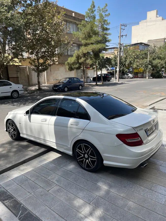 بنز c200 بسیار تمیز «فقط امروز»|خودرو سواری و وانت|مشهد, هفت تیر (آب و برق)|دیوار