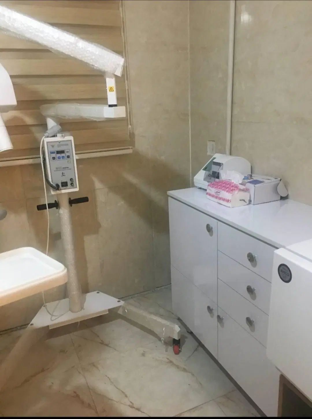 اجاره توافقی روزانه مطب مجهز دندانپزشکی،جبهون|اجارهٔ کوتاه‌مدت دفتر کار و فضای آموزشی|تهران, جیحون|دیوار