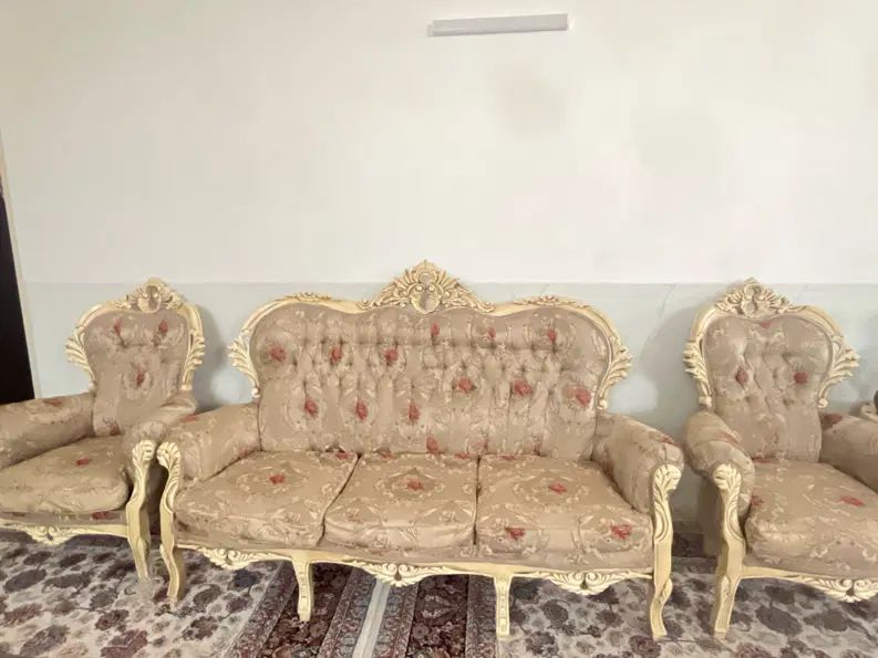 مبل  نه نفره استیل دست دوم بسیار خوشگل و خوش دکور|مبلمان خانگی و میز عسلی|یزد, |دیوار