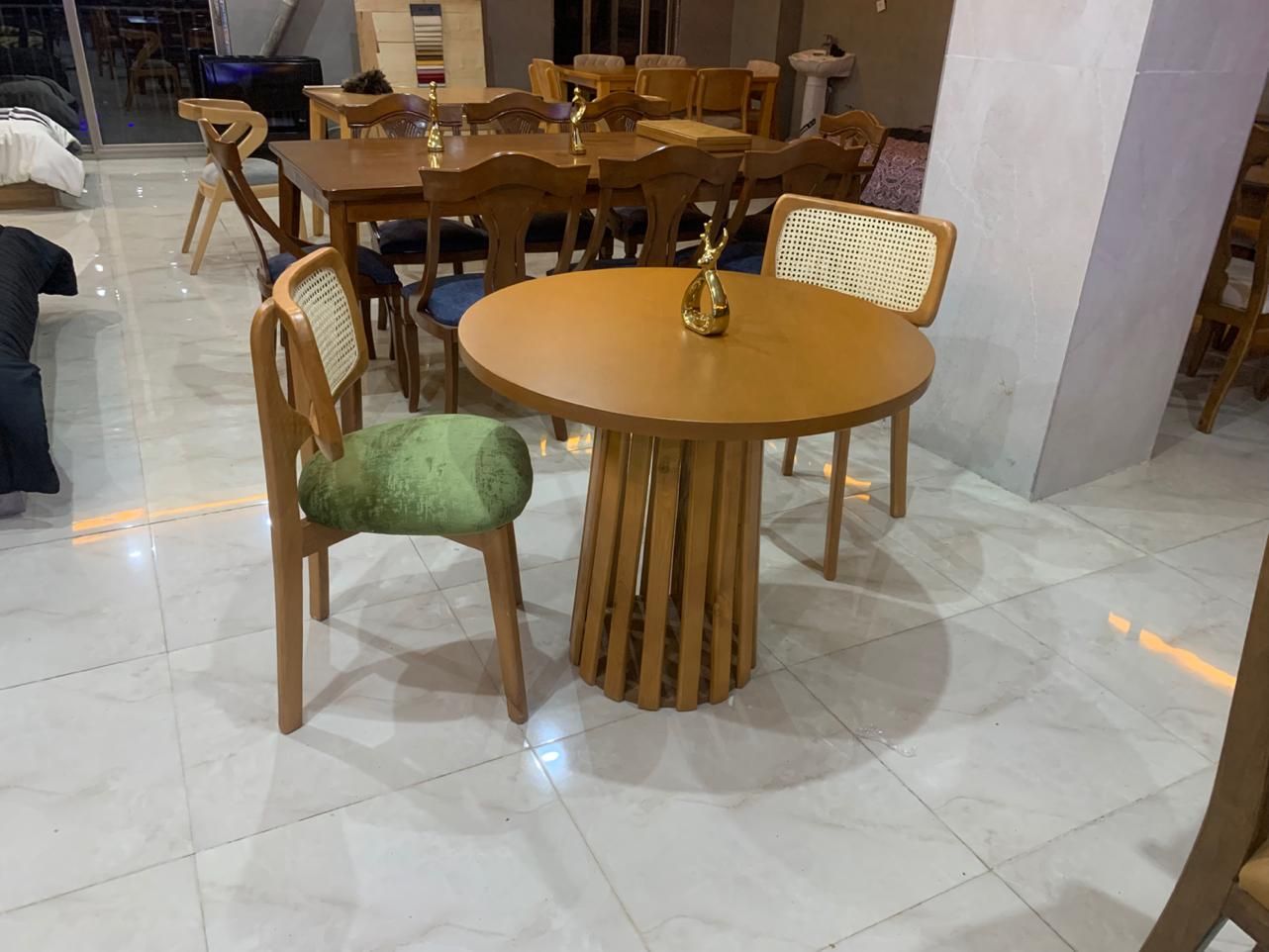 ناهارخوری دو نفره شیک چوب طبیعی مناسب فضای کم|میز و صندلی غذاخوری|آمل, |دیوار