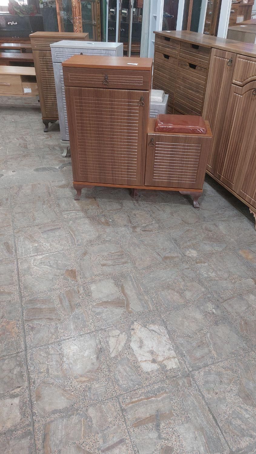 جاکفشی نشیمن دار|جاکفشی، کمد، دراور|اصفهان, احمدآباد|دیوار