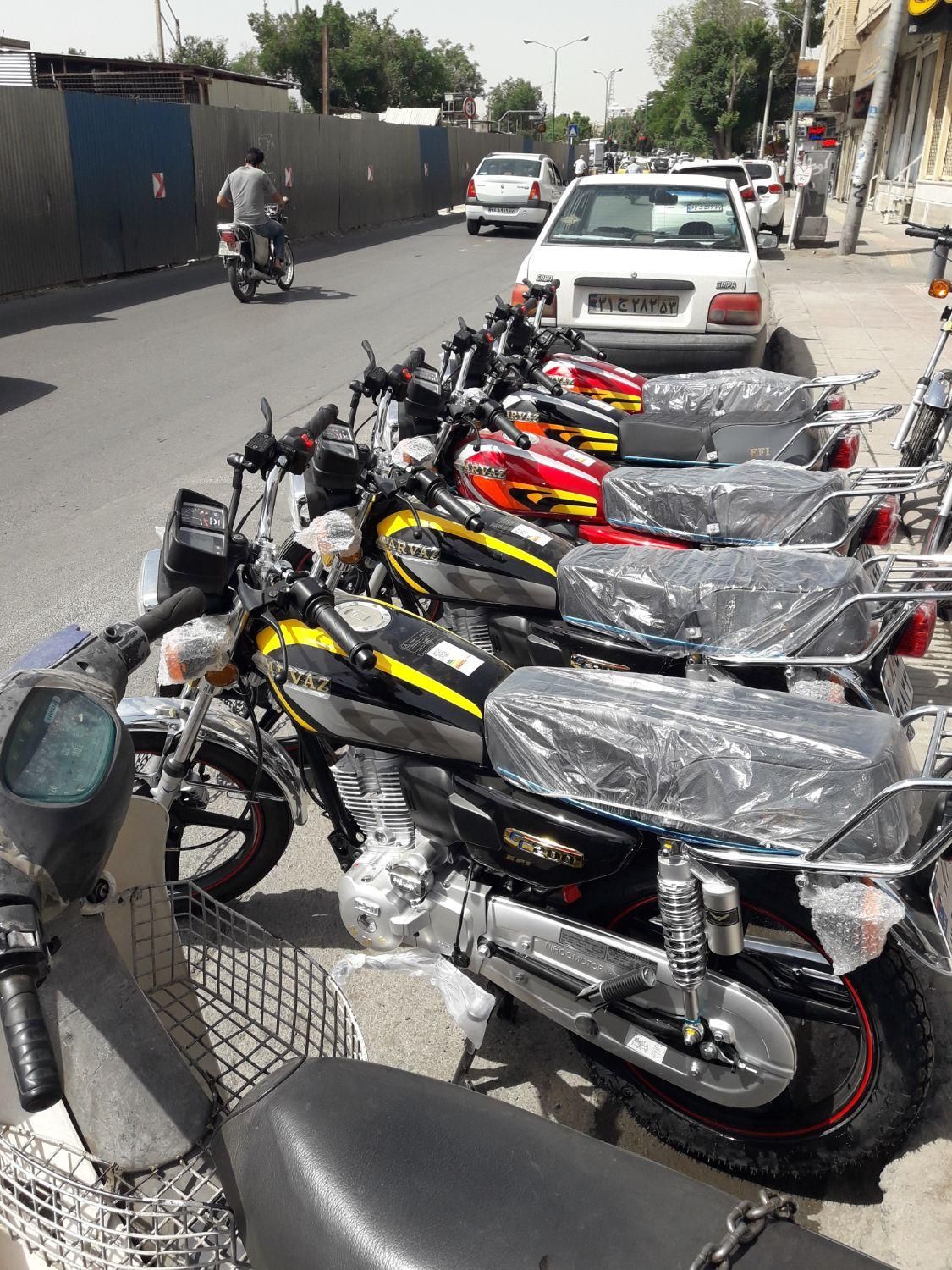 پرواز ۱۲۵ مدل ۱۴۰۴ صفر استارتی|موتورسیکلت|اصفهان, شاهد|دیوار