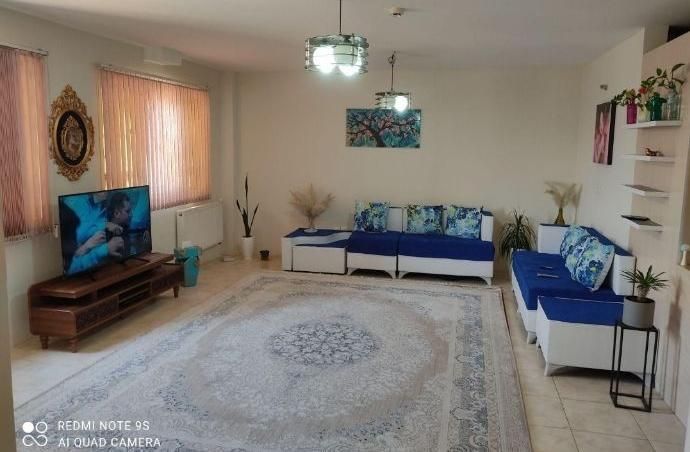 منزل مبله صدرا|اجارهٔ کوتاه‌مدت آپارتمان و سوئیت|شیراز, شهرک گلستان|دیوار