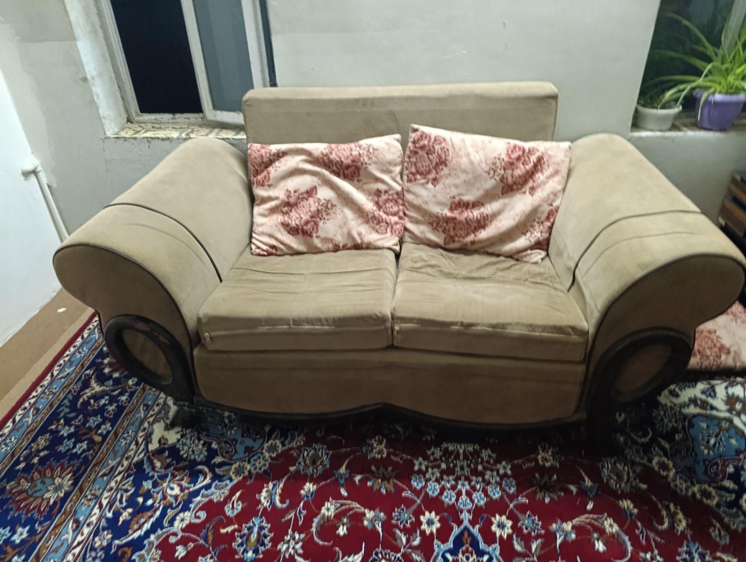 مبل|مبلمان خانگی و میز عسلی|شیروان (خراسان), |دیوار