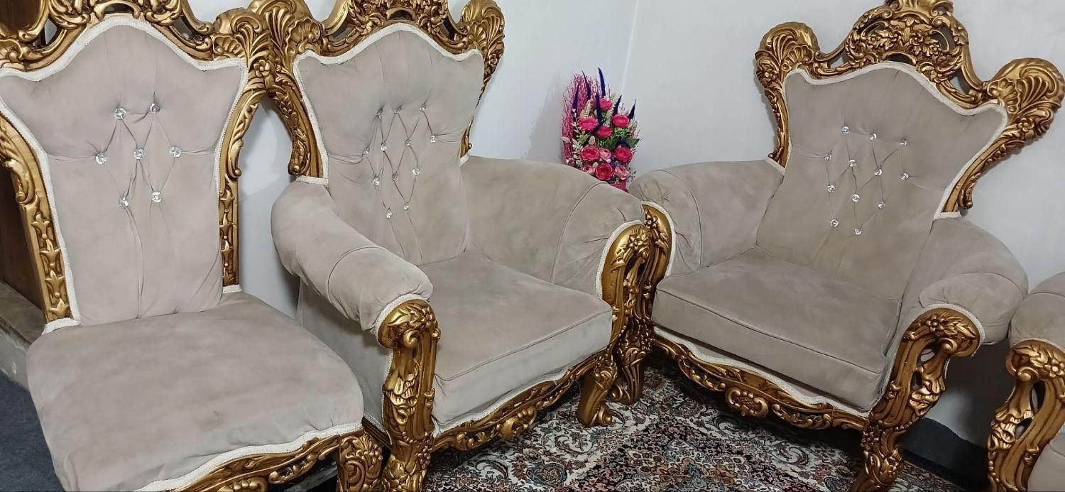 مبل سلطنتی طلائی ۹نفره|مبلمان خانگی و میز عسلی|نسیم‌شهر, |دیوار
