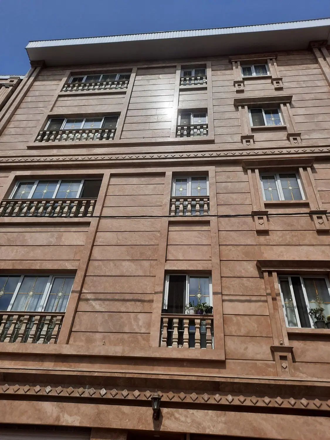 ۸۰ متری سال ساخت ۹۶ رشتیان/۱۳ آبان|فروش آپارتمان|رشت, علی آباد|دیوار