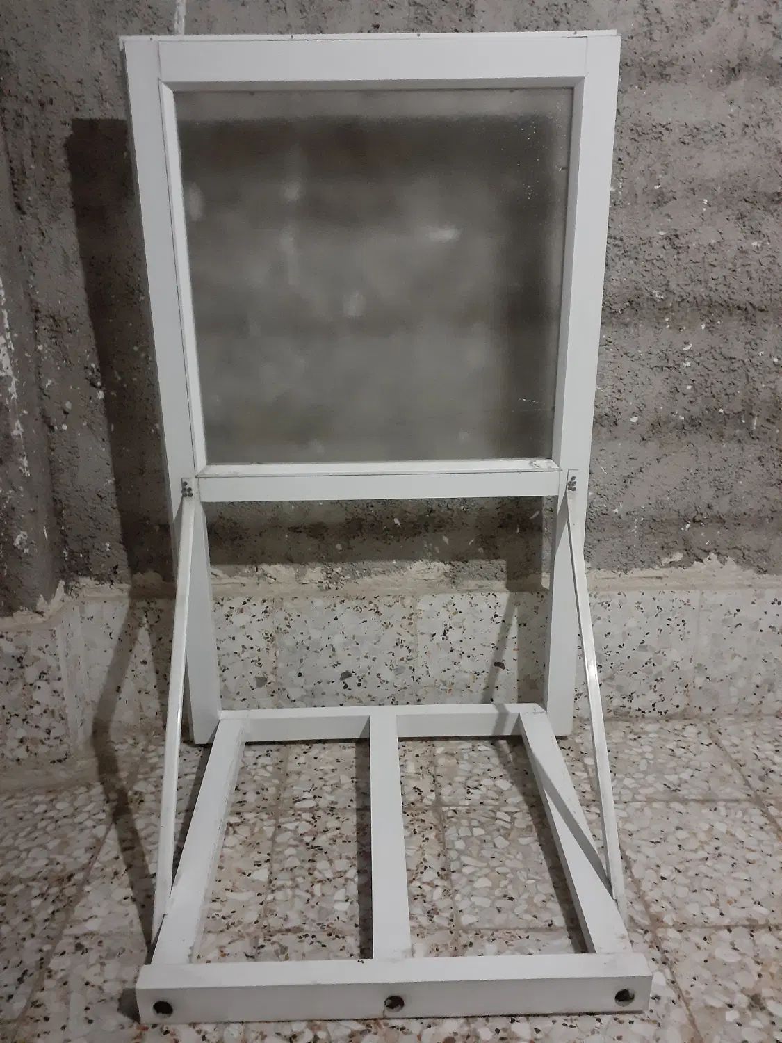 جای کولر پنجره ای آماده|کولر گازی و فن‌کوئل|رشت, پیرکلاچای|دیوار