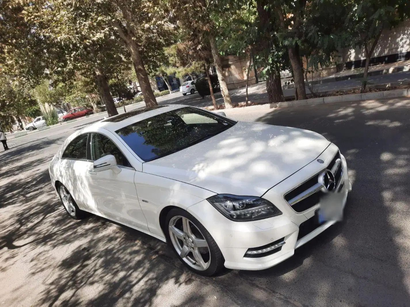 بنز CLS350 مدل 2012 فول کم کارکرد واقعی خانگی|خودرو سواری و وانت|تهران, شهرک غرب|دیوار