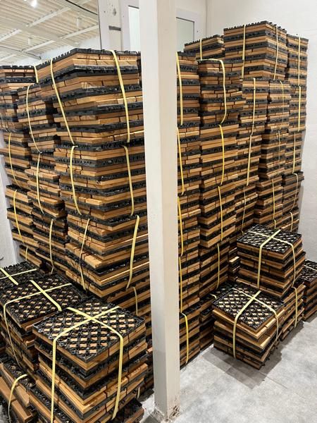 کفپوش تایل ترمو وود تایل چوبی و چمن رویان چوب|عمده‌فروشی|نوشهر, |دیوار