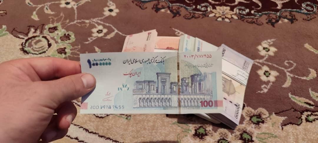 پول دلار و...تزئینی|کلکسیون سکه، تمبر، اسکناس|اسلام‌شهر, |دیوار