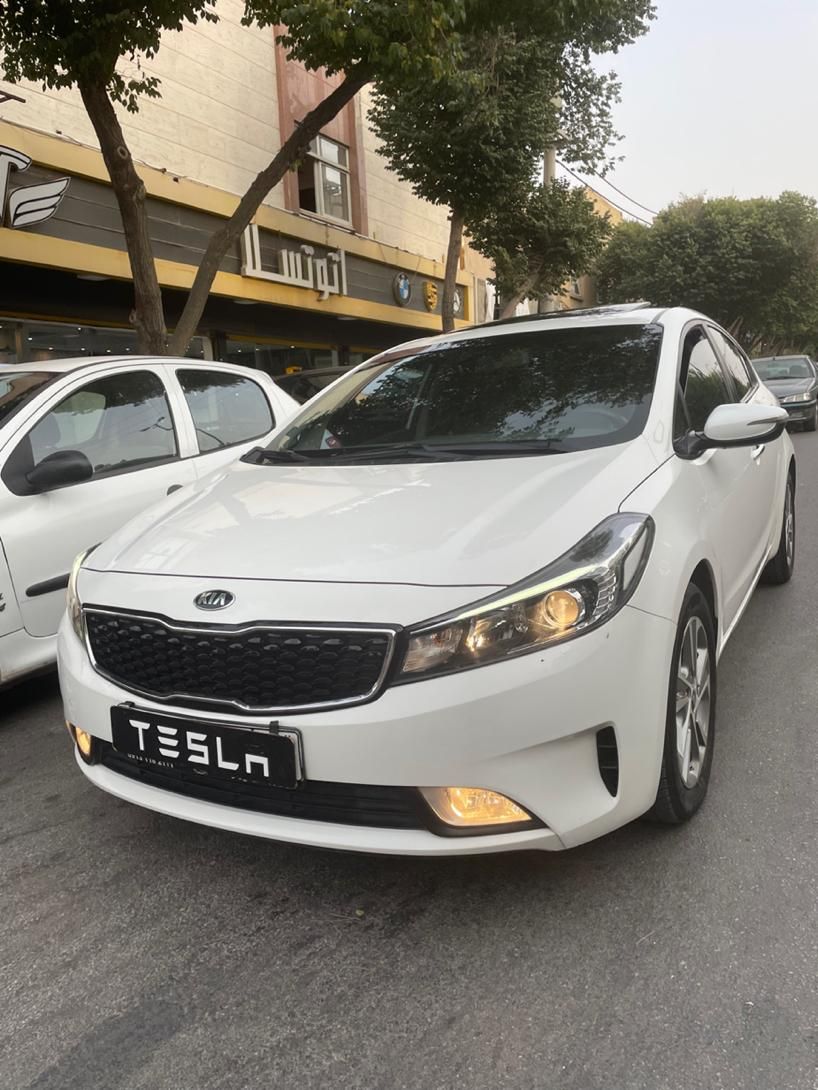 کیا سراتو اتوماتیک 2000cc، مدل ۲۰۱۷|خودرو سواری و وانت|اصفهان, مرداویج|دیوار