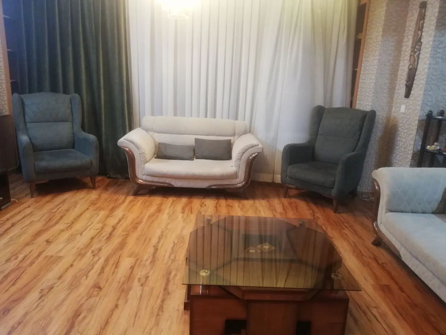 مبل راحتیمبل 7نفره، بسیار شیک ونو وتمیز، ک|مبلمان خانگی و میز عسلی|مشهد, حسابی جنوبی (شهرک غرب)|دیوار