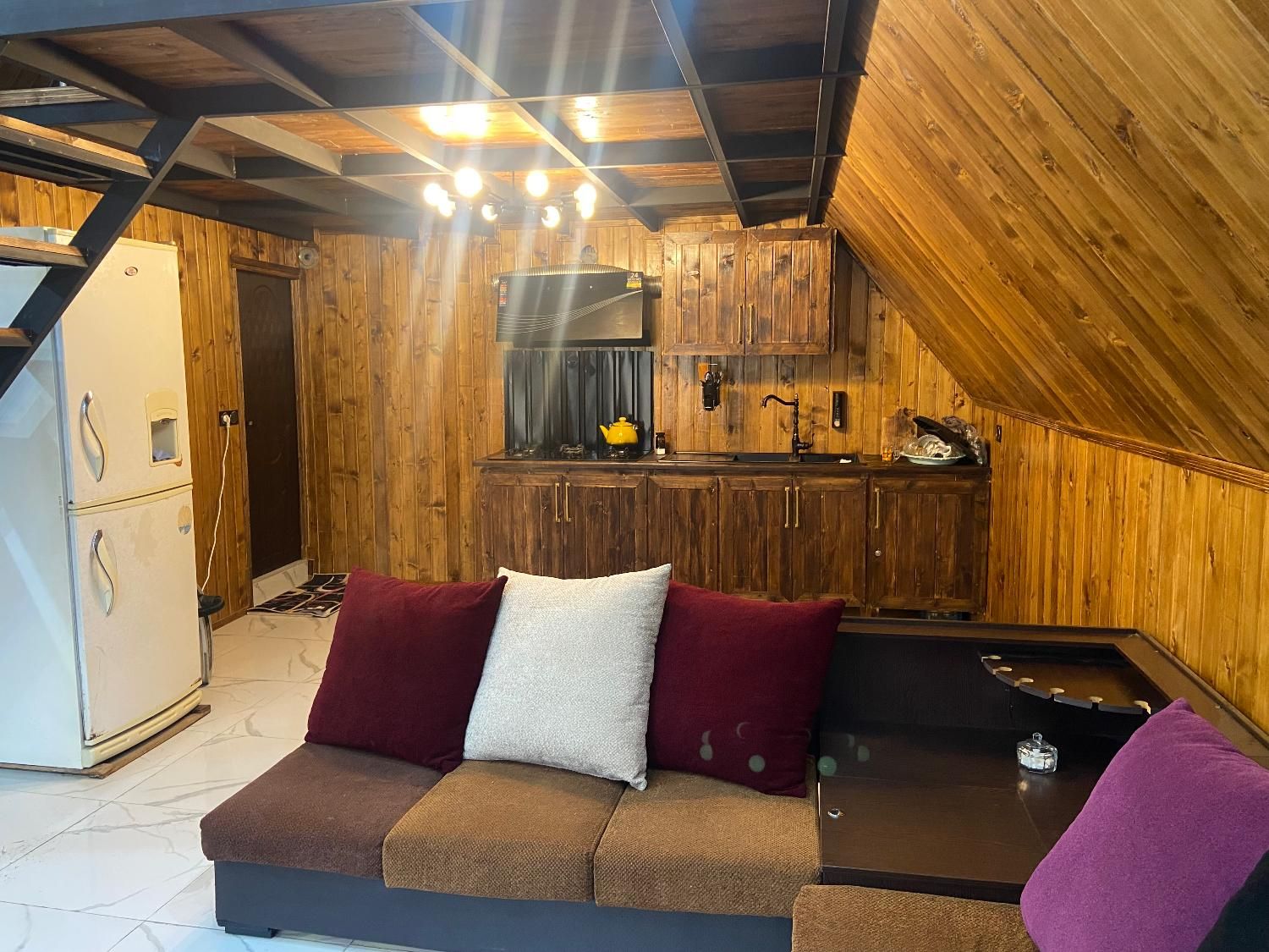 ویلا کلبه سوئیسی دوبلکس|اجارهٔ کوتاه‌مدت ویلا و باغ|آمل, |دیوار