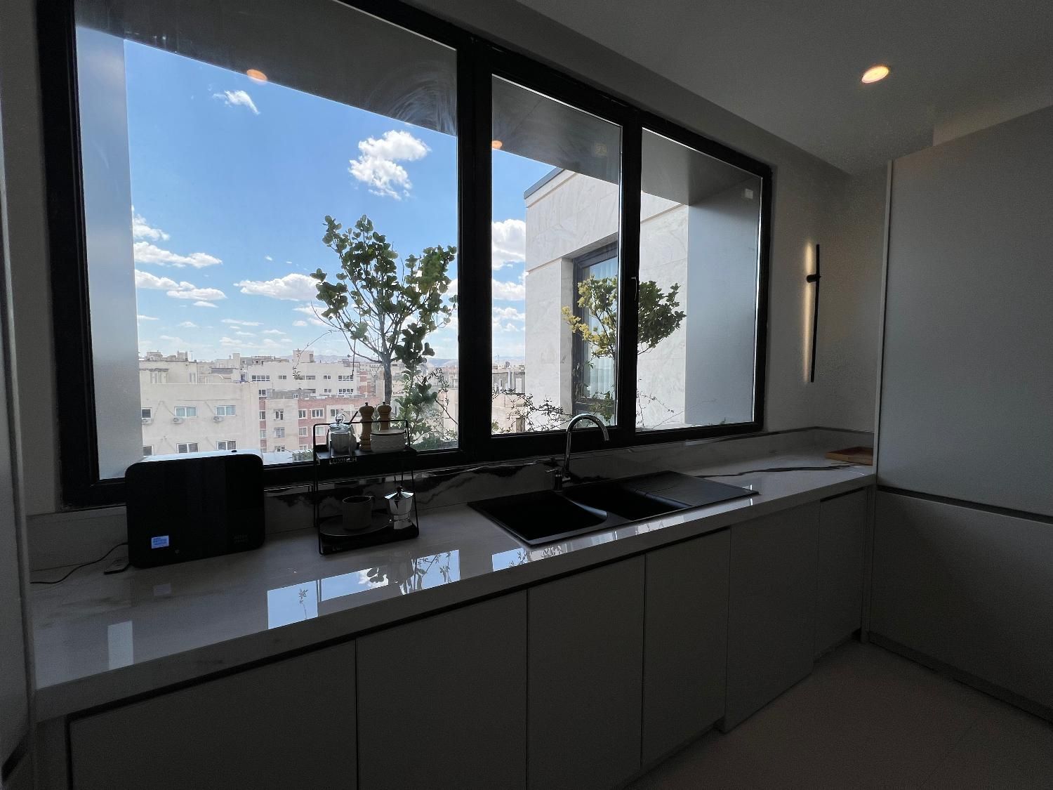 ۱۸۰متر تک‌واحدی/ نشیمن پذیرایی مجزا/ تراس‌شیشه‌ای|فروش آپارتمان|مشهد, الهیه|دیوار