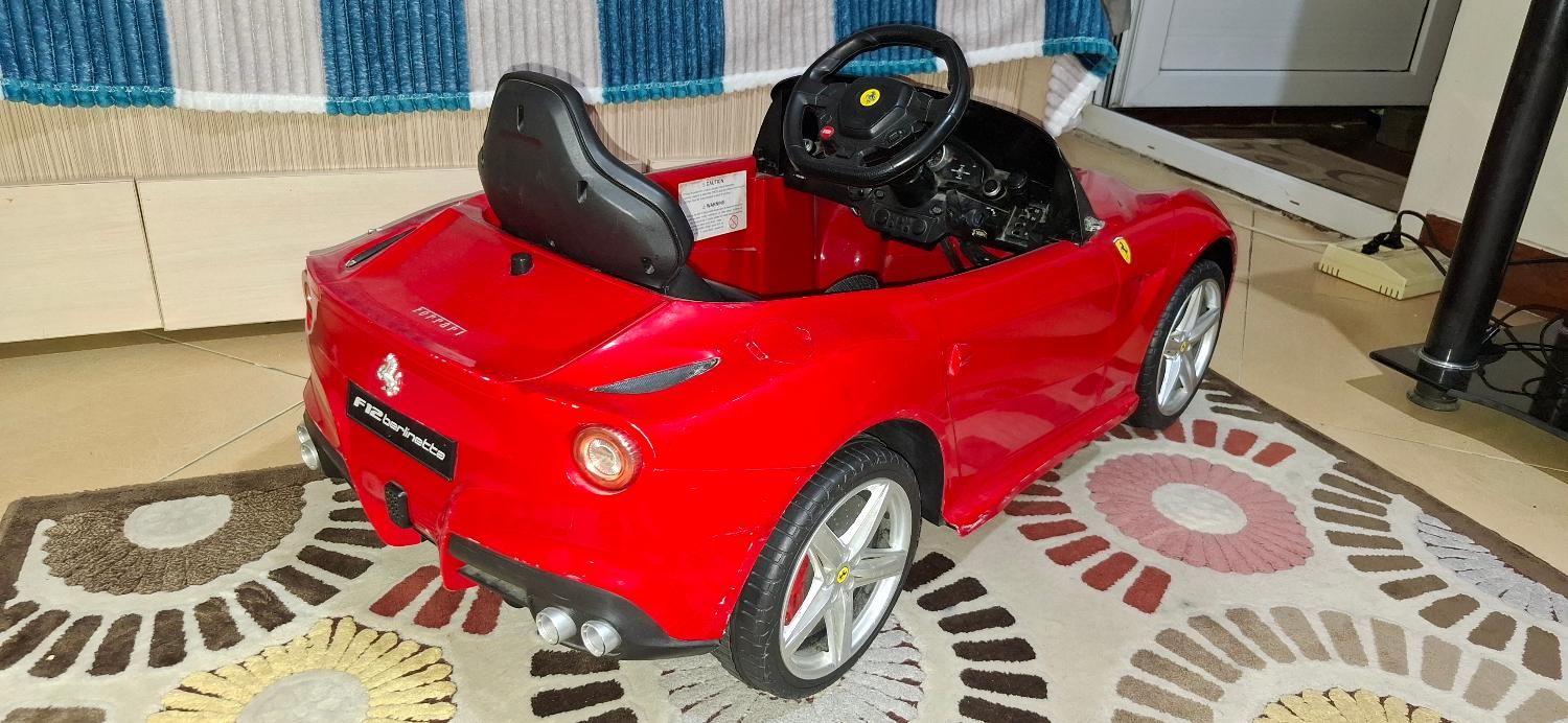 ماشین شارژی (FERRARI) یک موتوره اوریجینال|اسباب‌بازی بچه|کرج, گوهردشت|دیوار
