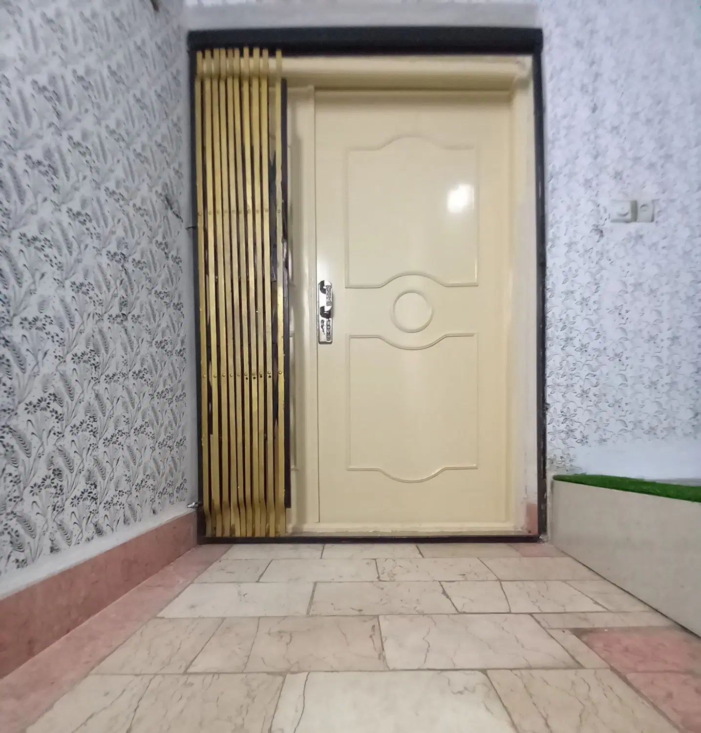 اجاره آپارتمان ۱۳۰متری در میدان صدف طبقه اول(مالک)|اجارهٔ آپارتمان|آمل, |دیوار
