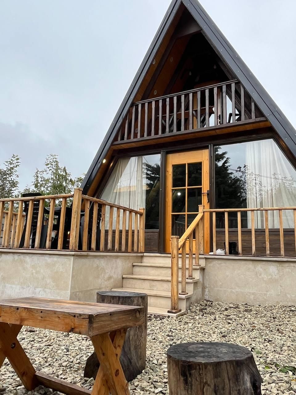 کلبه سوئیسی تک خواب/کد 595|اجارهٔ کوتاه‌مدت ویلا و باغ|کلاردشت, |دیوار