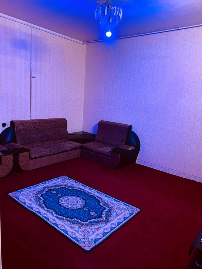 منزل مبله شیک و تمیز اجاره روزانه/هفتگی/درکوی طلاب|اجارهٔ کوتاه‌مدت آپارتمان و سوئیت|شیراز, طلاب|دیوار