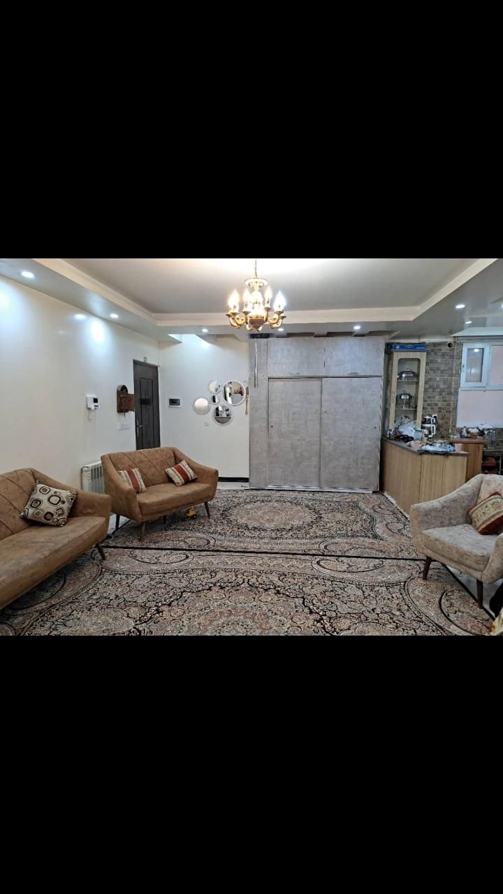 فروش آپارتمان ۷۰ متری ۱ خوابه در استخر|فروش آپارتمان|تهران, استخر|دیوار