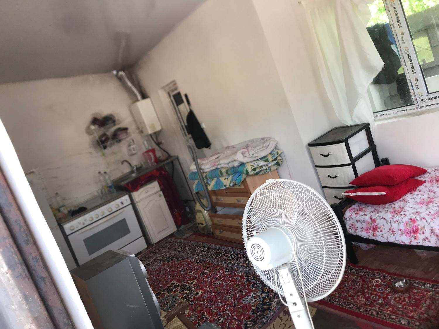 اوستا کار بلوکزنی بهدهمراه جای خواب مستقل|استخدام معماری، عمران و ساختمانی|صومعه‌سرا, |دیوار