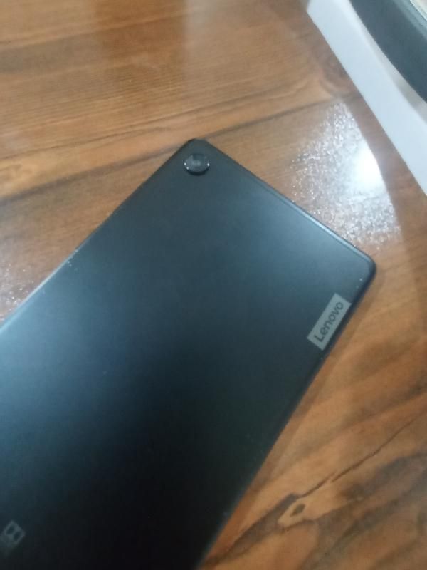 تبلت Lenovo TB|تبلت|فلاورجان, |دیوار