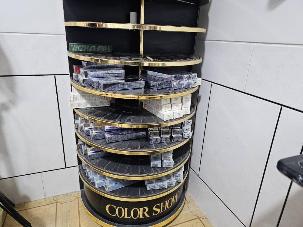 رگال برای چیدمان کتابخانه یا رنگ موسالن|کتابخانه، شلف، قفسههای دیواری|لنجان, |دیوار