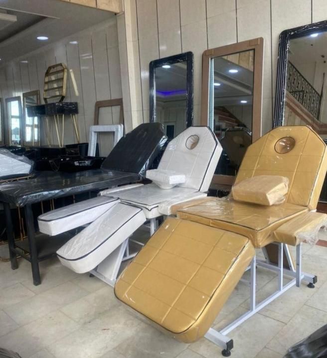 تخت ،مژه ،اپلاسیون،صندلی پیشخوان|آرایشگاه و سالن‌های زیبایی|تبریز, |دیوار