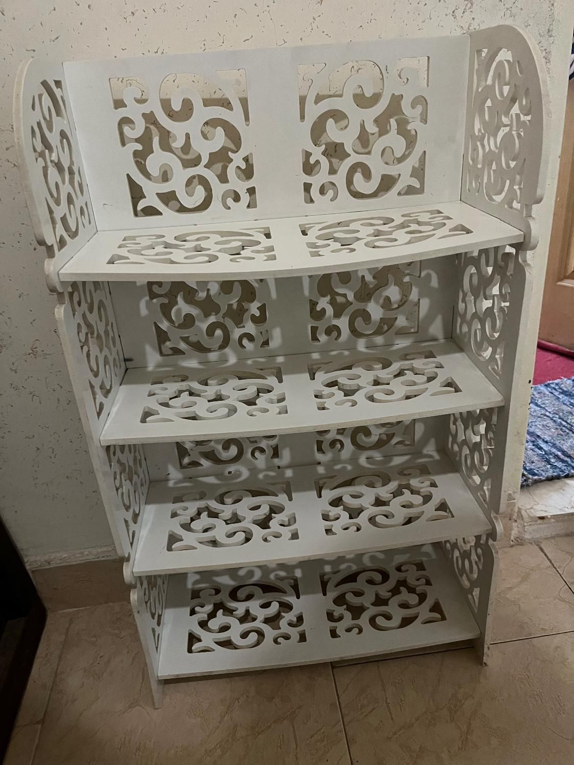 جا کتابی|کتابخانه، شلف، قفسه‌های دیواری|بندر انزلی, زنبق|دیوار