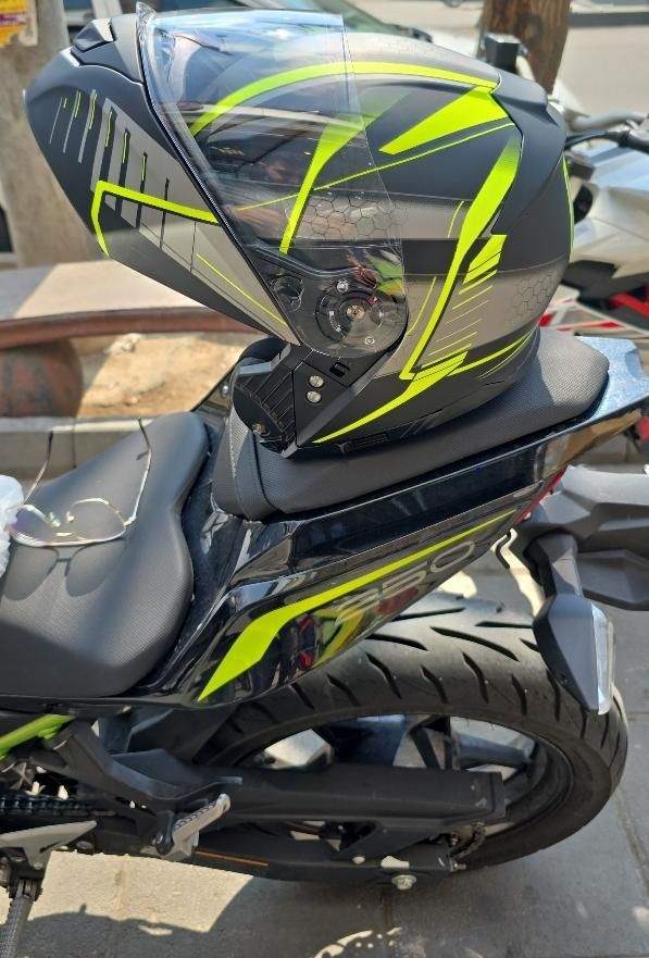 کاوازاکی z250 دوسیلندر رنگ خاص|موتورسیکلت|تهران, دولت‌آباد|دیوار